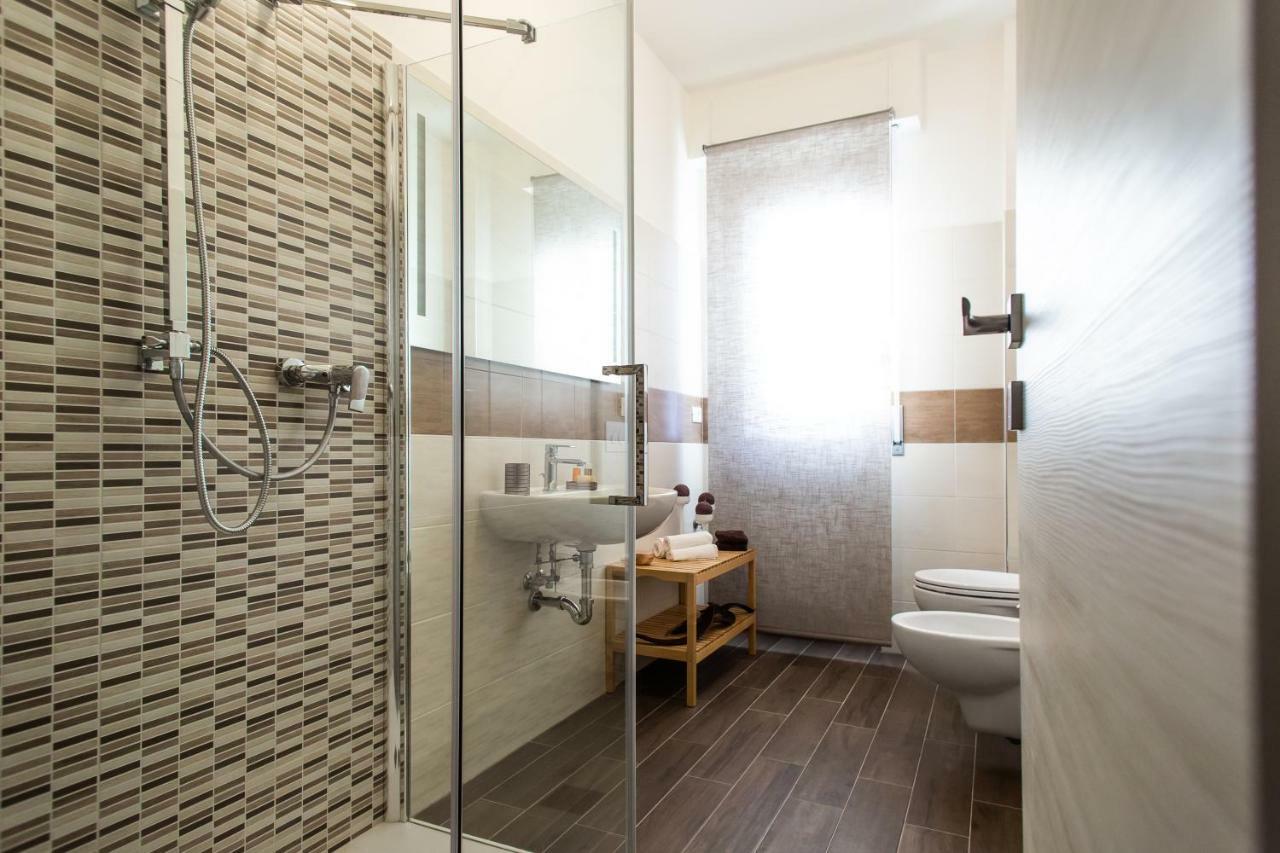 Quality Apartment Parisina Pescara Ngoại thất bức ảnh