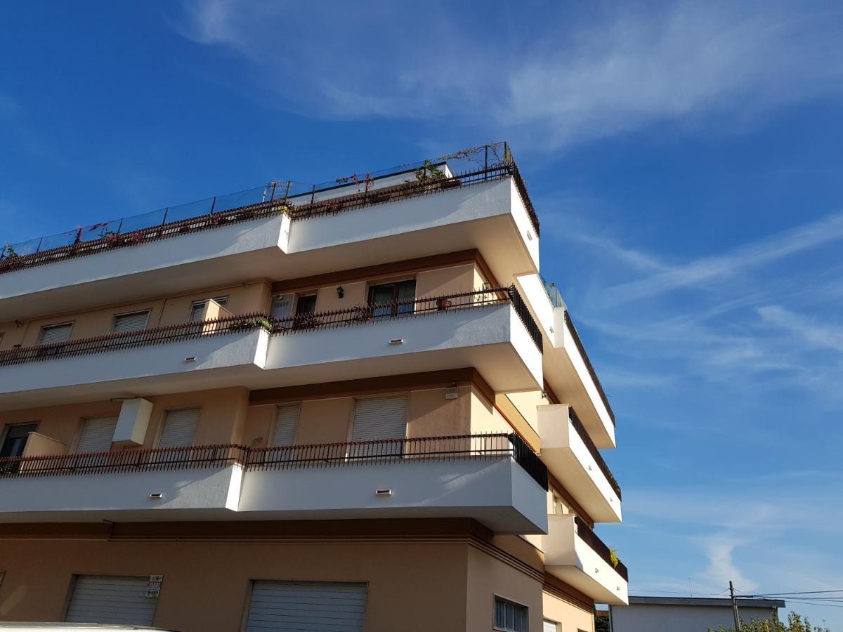 Quality Apartment Parisina Pescara Ngoại thất bức ảnh